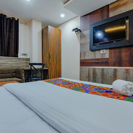 Fabhotel Middleton Desire - Nr Niladri Vihar Square Bhubaneswar Esterno foto